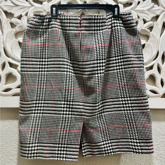 Talbots Women Houndstooth Wool Blend Pencil Skirt - Picture 2 of 5